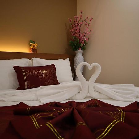 Yangon Hotel 57 Bagian luar foto