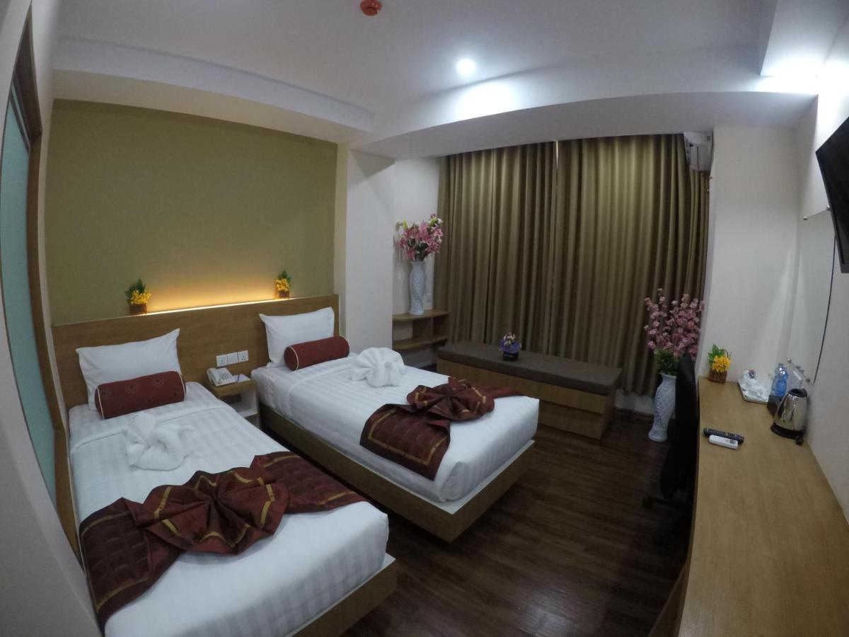 Yangon Hotel 57 Bagian luar foto