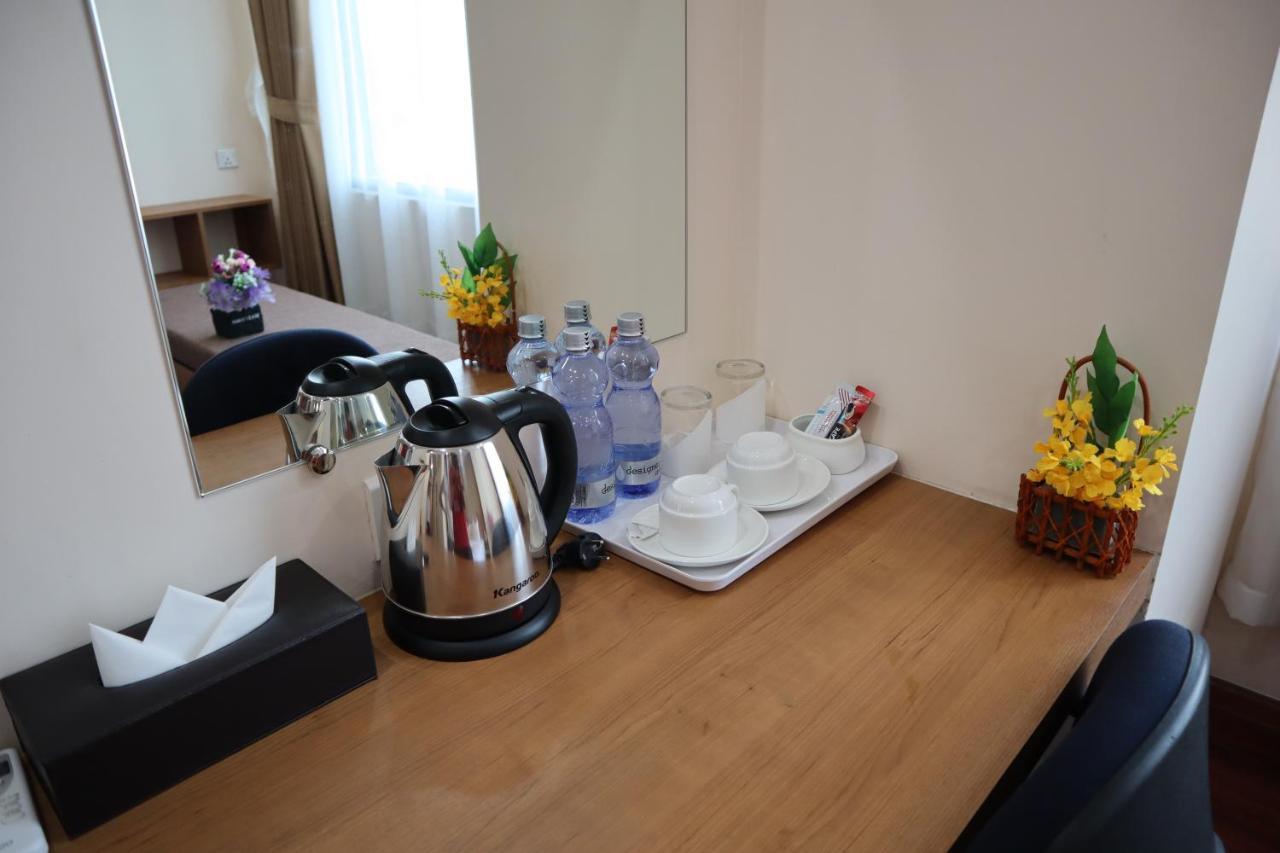 Yangon Hotel 57 Bagian luar foto
