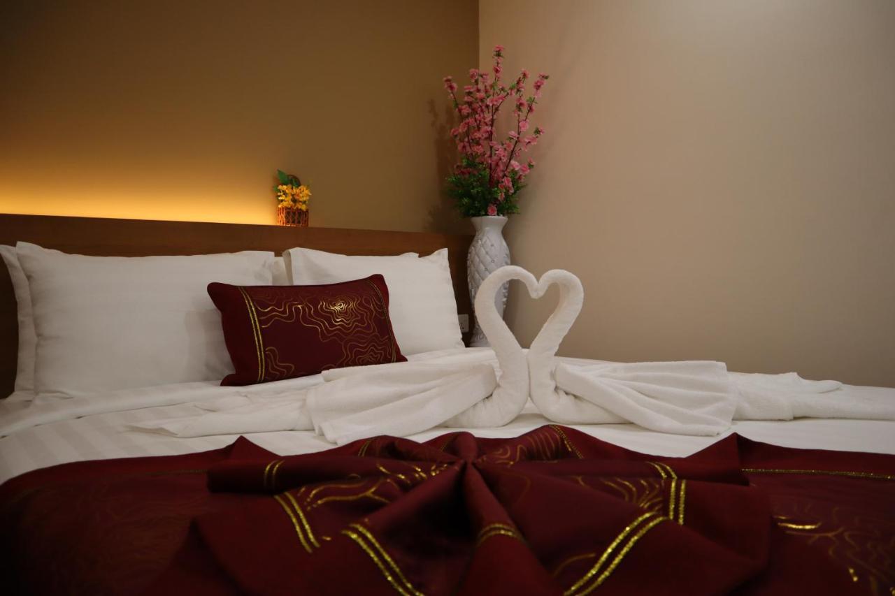 Yangon Hotel 57 Bagian luar foto